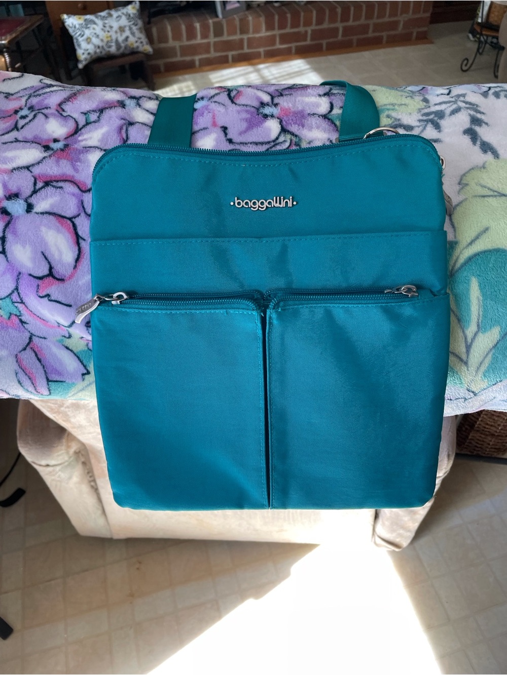 Baggallini Teal Shoulder Tote with Front Zip Pockets